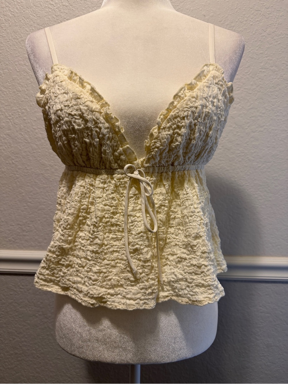 Princess Polly Kellan Cream Top Size 4
